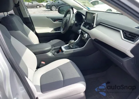 2021 Toyota Rav4 Hybrid Xle z USA, uszkodzony, nr VIN JTMRWRFV2MD125044